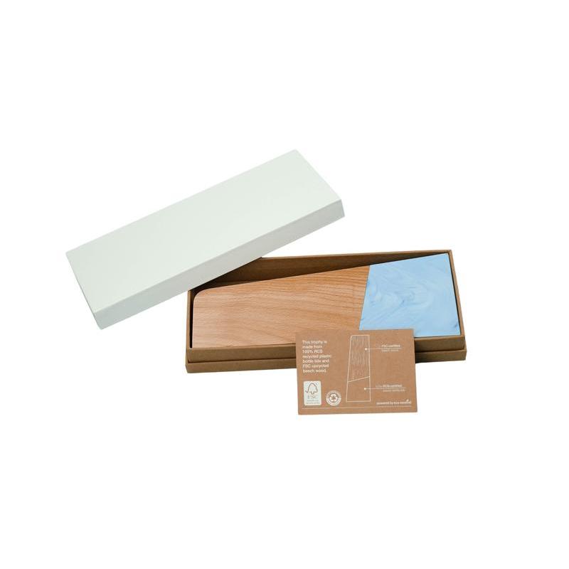 ORIKUM - eco-neutral - Recycled Bottle lids and FSC Beech Wood Award - White - Blue (1)