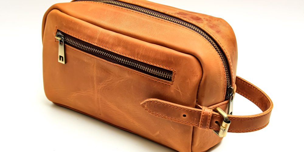 Side,Pouch,Bag,Detail,Made,Of,Leather.,Brown.,Leather.